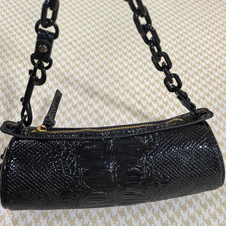 

Blue & Pink Plaid Cylinder Handbag with Chunky Chain and Black & Silver Snake Print 28cm