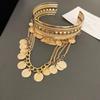 European & American Pleated Metal Bangle: Elegant Cold-Style Bracelet with High-End Luxury Design