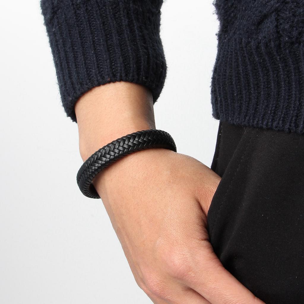 Fashion Men Simple Jewelry Bracelet Bangle Black/Brown Concise Braided Leather Fashion Men Simple Jewelry Bracelet Bangle Black/Brown Concise Braided Leather