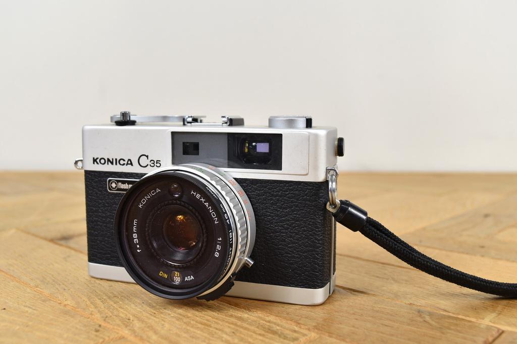 Konica C35 Flash Matic Silver 35mm Film Camera from Japan