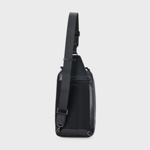 Takeo Kikuchi BLACK ROYAL Body Bag Black (119) 00 (FREE)
