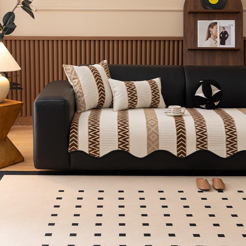 

New Sofa Cover Cover Cloth Universal In All Seasons, Straight Row Non-Slip Seat Cushion, High-Grade Chenille Sofa Cushion 90*90cm