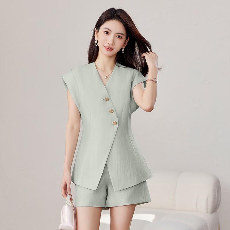 Elegant Women's Summer Suit: Blazer & Wide-Leg Shorts