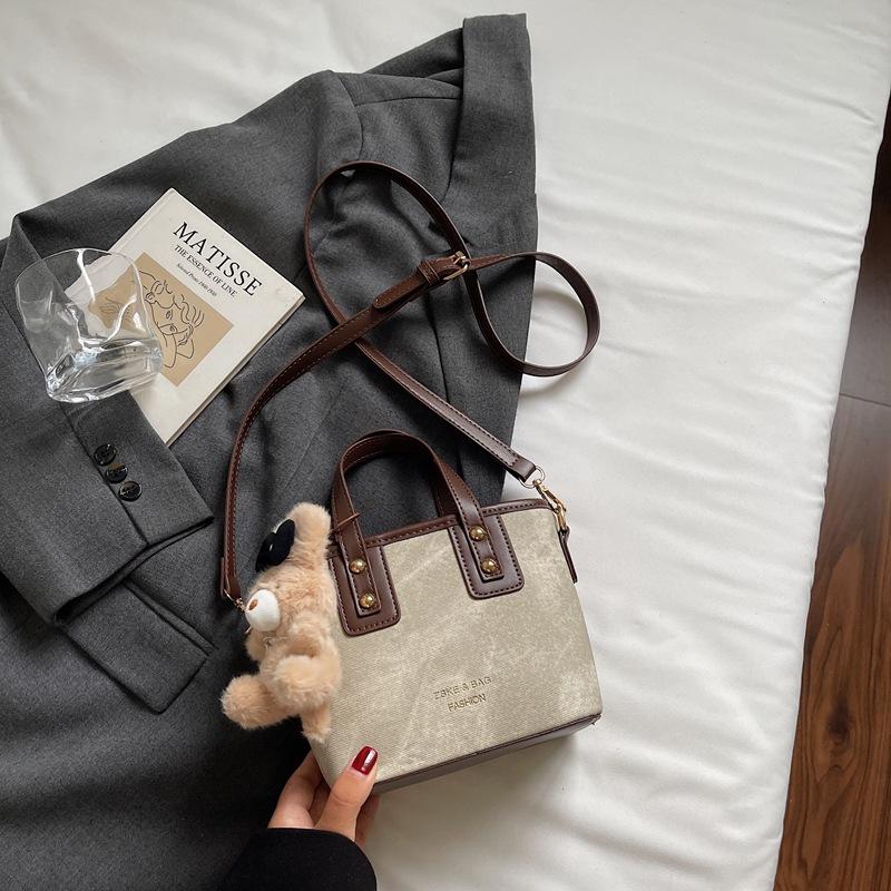 Handbag Small Fresh Bag Women's 2025 New Shoulder Bag Crossbody Bag Fashion Niche Bucket Texture Casual Women's Bag