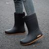 Modische Regenschuhe Damenhohe Regenstiefel Frühling und Herbst Rutschfeste Wasserdichte Stiefel Verdickte Verschleißfeste Einfarbige Wasserschuhe