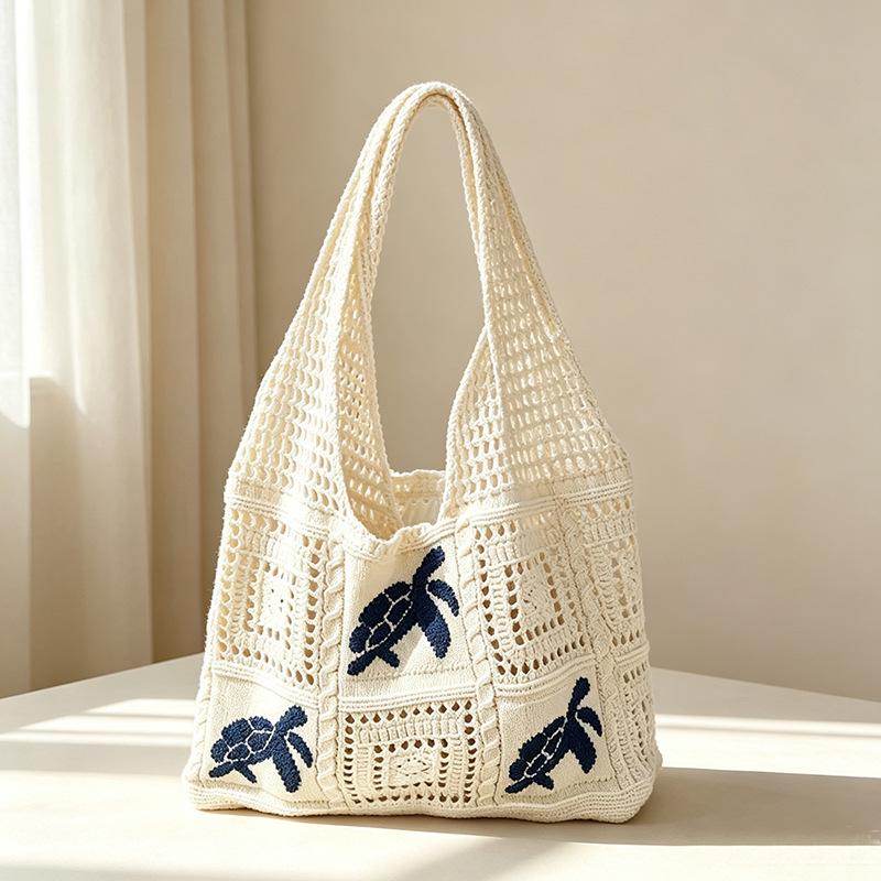 Knitted Beach Resort Hollow Tote: Women's Large Capacity Single Shoulder Bag for Commute or Outing