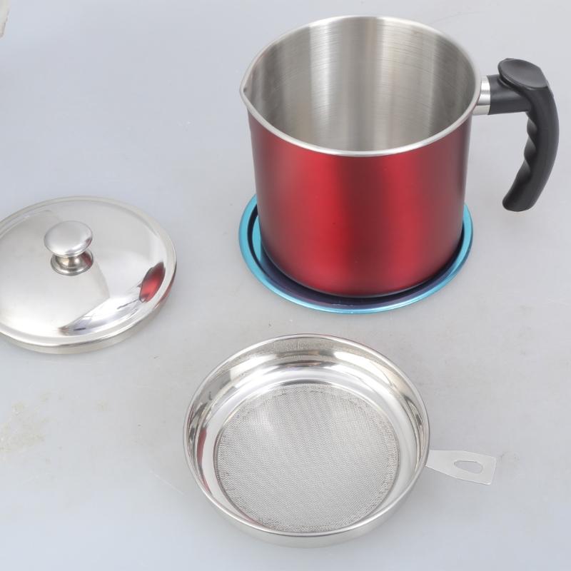 Practical Oversized Oil Storage Canister With Detachable Fine Filter Food Grade Materials and Visible Liquid Levels