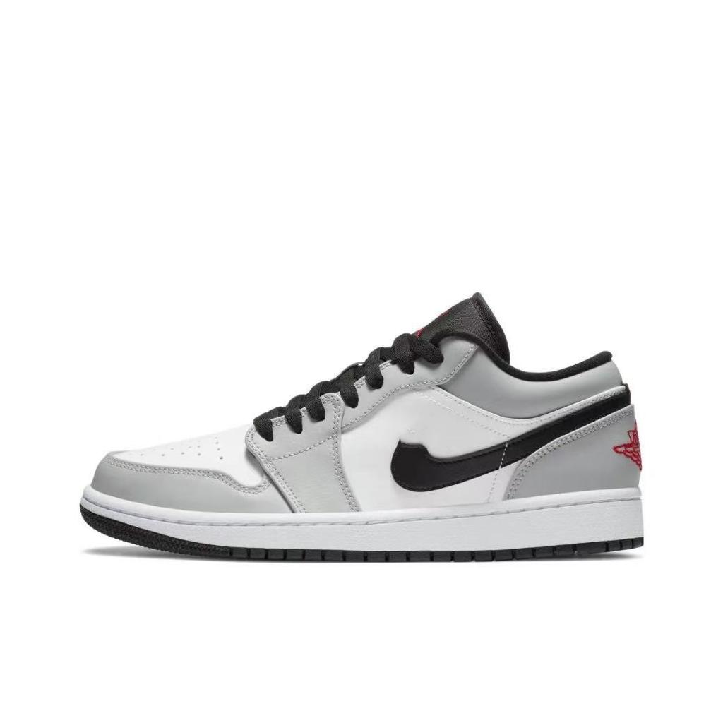 Pure original AJ low top basketball shoes low black and white gray aj soot black toes small paris men's and women's casual board shoes