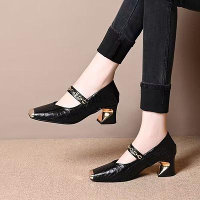Square Head Shallow Mouth Thick Heel Single Shoes Women's 2025 Autumn New Metal Chain Soft Leather One Pedal Medium Heel Small Leather Shoes