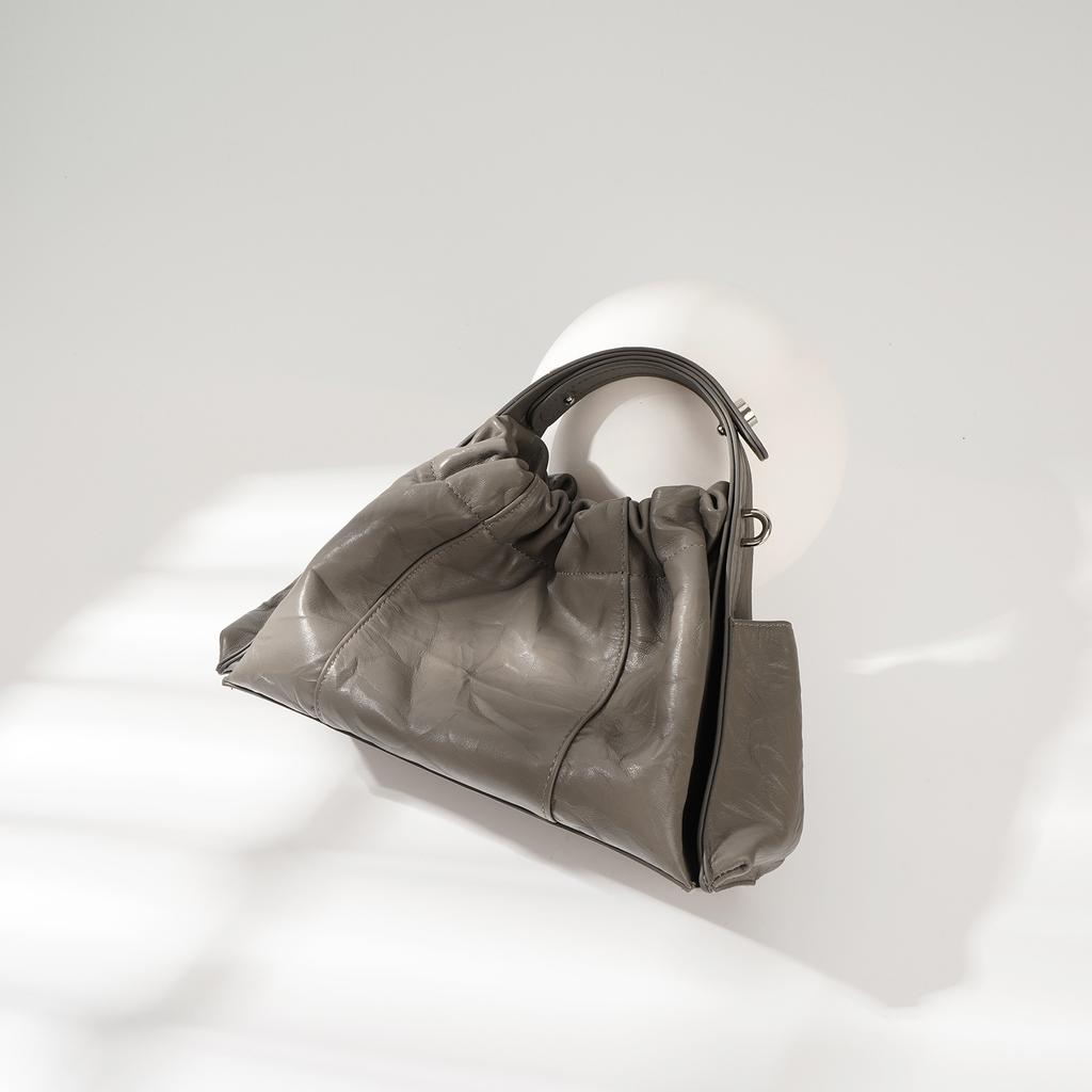 2025 New Niche Design Fashionable Retro Pleated Cloud Bag Shoulder Crossbody Classic Versatile Handbag Bag Women