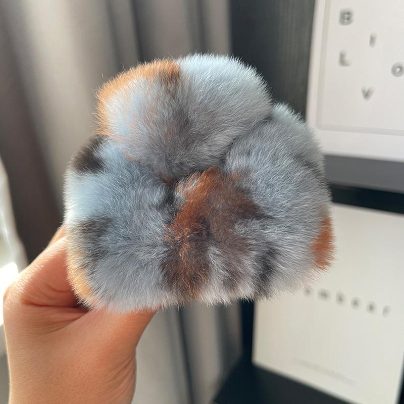 Otter Rabbit Fur Clip Korean Furry Hair Clip Cute Furry Shark Clip Headband Back of The Head Hair Clip Fashionable and Versatile
