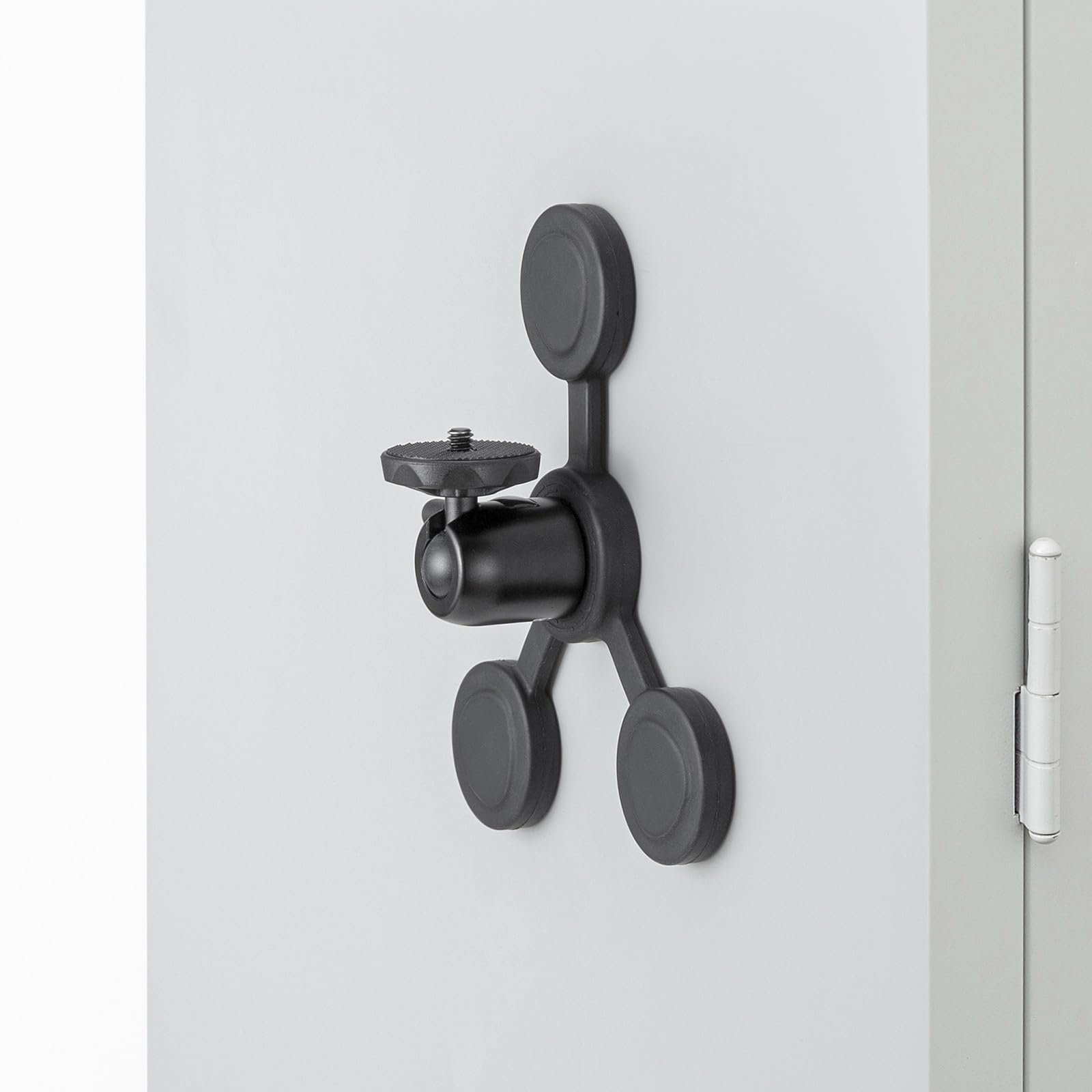 

Sanwa Supply Magnetic Camera Mount (for Flat and Curved Surfaces) CR-LACAMMG2