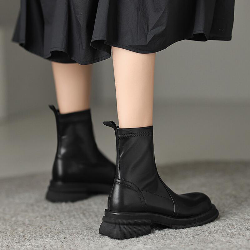 Korean Version of Round-toed Martin Boots for Women's New Thick-soled Non-slip Large-size Women's Boots, Low-heeled Comfortable Leather Boots, Autumn