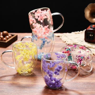 Doppelwandige Glas-Kaffeetasse Wärmeisolierbecher Einzigartige Tasse mit Blumenmuster Isoliert Hitzebeständig Tee Latte Tassen mit Henkel