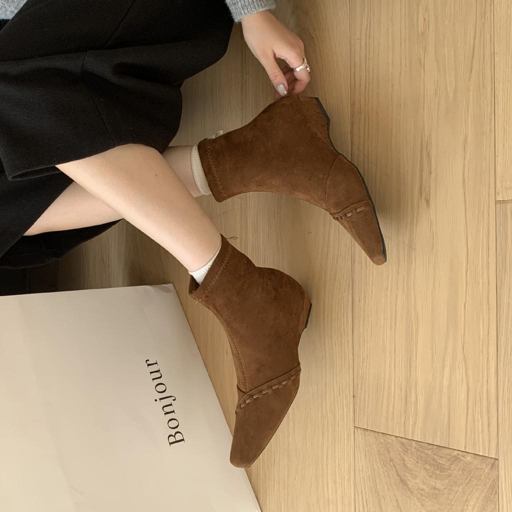 2025 Autumn and Winter New Temperament Square Head Short Slope Heel Chelsea Thin Niche Low Tube Woven Women's Short Boots