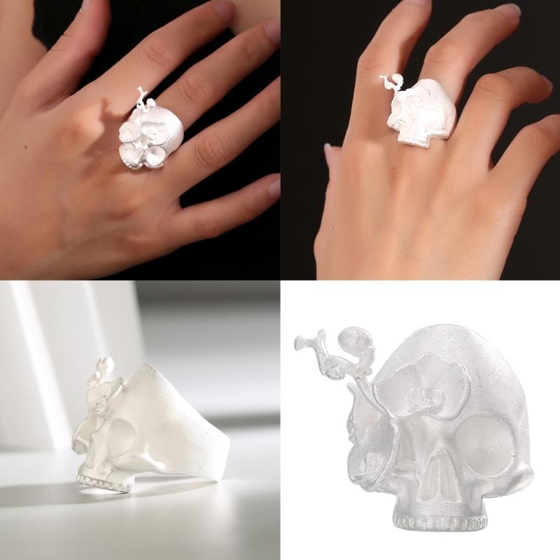 Gothic Flower Embellished Skull Rings Stylish Skull and Blooming Rings Alloy Crafted Adjustable Rings for All Fingers