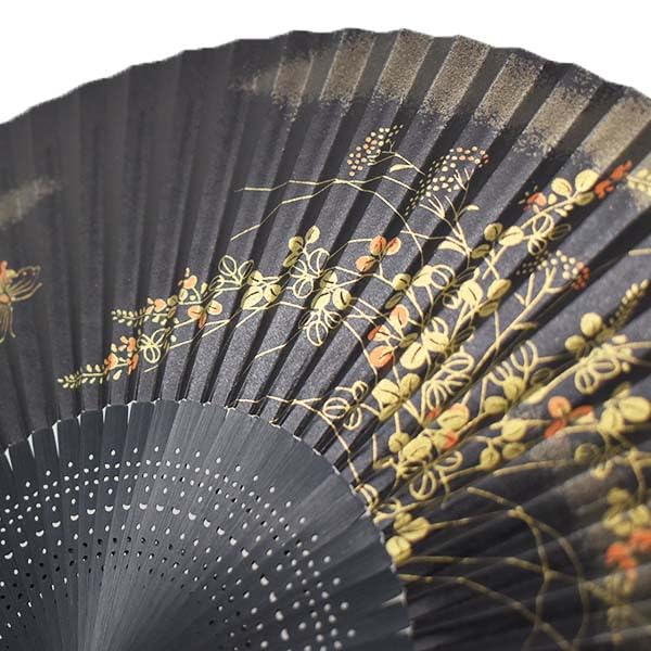 Kimono painted black dyed with carved black background with bush clover and butterfly [Stylish Iroha] High-quality fan, details, scented, design.