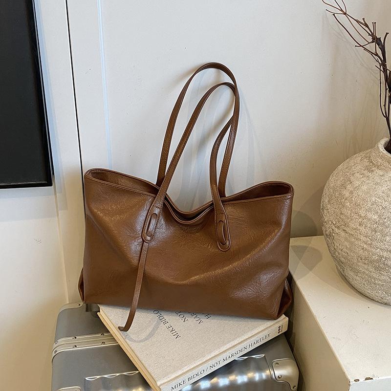 Large-capacity Bag Women's Autumn and Winter Versatile 2025 New Simple Texture Shoulder Bag Retro Work Commuter Tote Bag