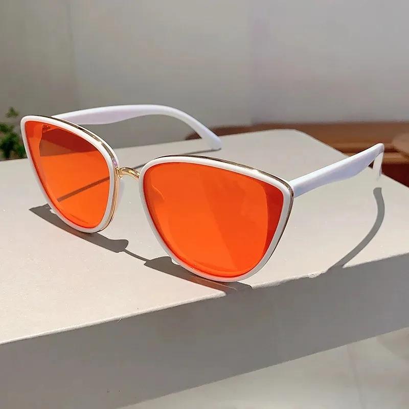 Luxury Designer Vintage Cat Eye Sunglasses for Women Men Trendy Punk Mirror Pink Shades Sexy Ladies Sun Glasses