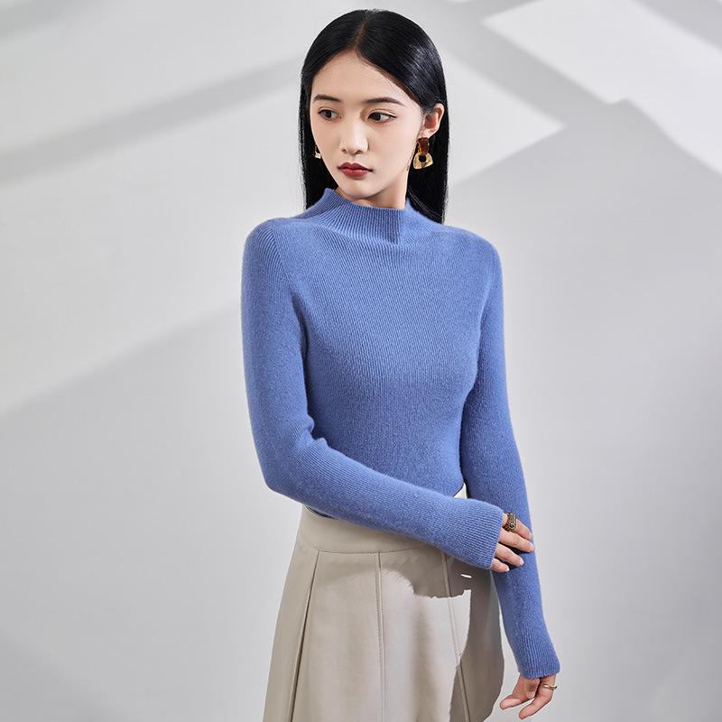 Women's Striped Cashmere Knit Sweater: 2025 Autumn/Winter, Soft & Fluffy, Elegant Slim-Fit Half-High Neck Base Layer.