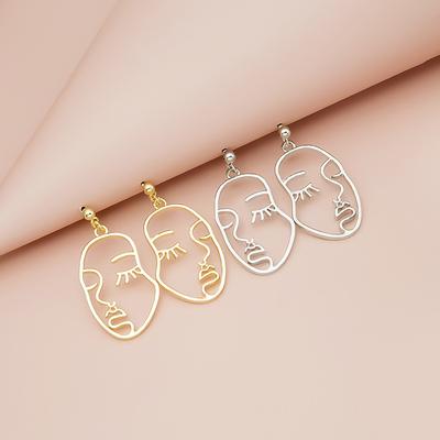 Production Boucles d'Oreilles Contour du Visage Tempérament Féminin Boucles d'Oreilles Métalliques Femmes Or Tempérament Boucles d'Oreilles Style Hong Kong Femmes