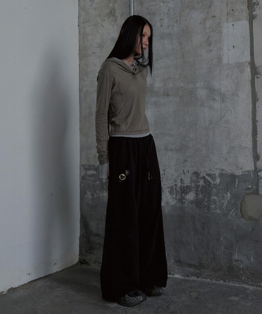 Tonilolenseu Washed Wide Symbol Logo Sweatpants Black