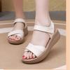Popular Sandals Women's 2025 Summer New Mother Shoes Soft Sole Soft Surface Light Non-slip Comfortable Middle-aged and Elderly Beach Shoes