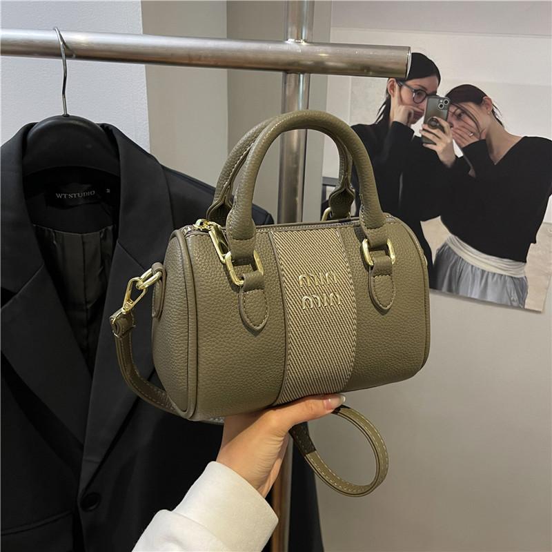 

Premium texture small bag women s bag new versatile messenger bag single shoulder portable pillow bag tide зелений