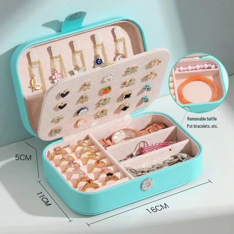 Exquisite Portable Jewelry Box: Compact Travel Storage for Earrings, Rings, and Necklaces.