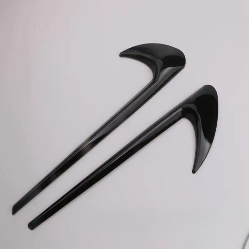 2pcs Vent Fender Trim Emblem Blade Logo V8 BITURBO 4MATIC+ for Mercedes Benz AMG V8 C200 C300 E300 E400 W213 Car Side Stickers