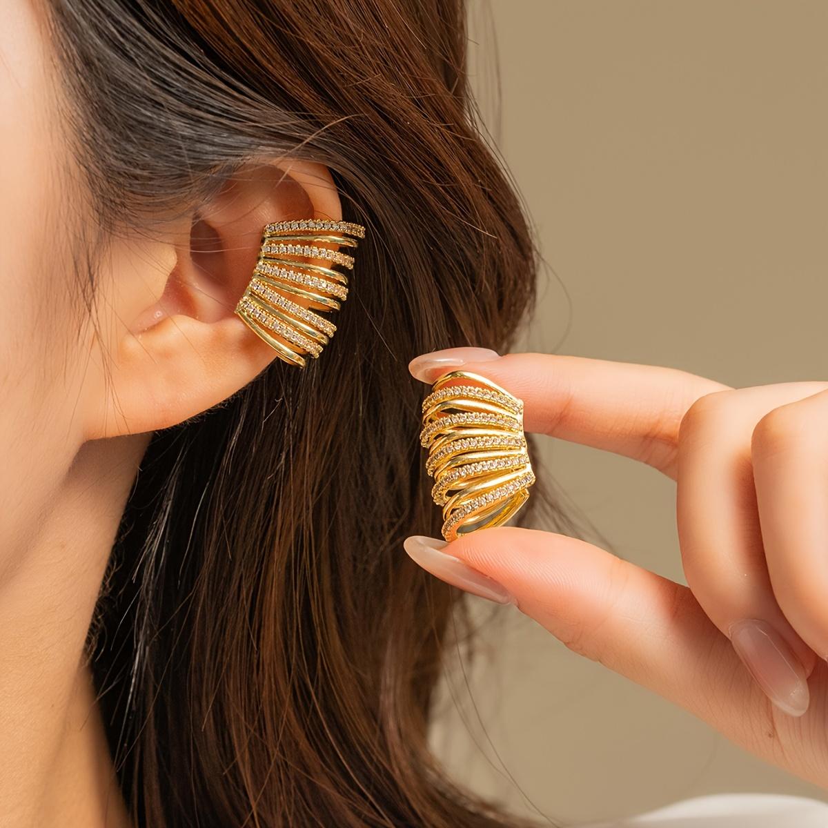 1pc Exquisite Synthetic Zirconia Ear Cuff for Women, No Piercing Required, Layered Wrap Ear Sleeve, Wearable Without Ear Piercing, Fashionable Daily