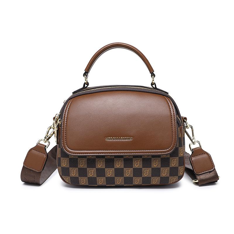 

Pattern temperament casual portable women s bag casual versatile shoulder messenger bag high sense atmospheric women s bag tide