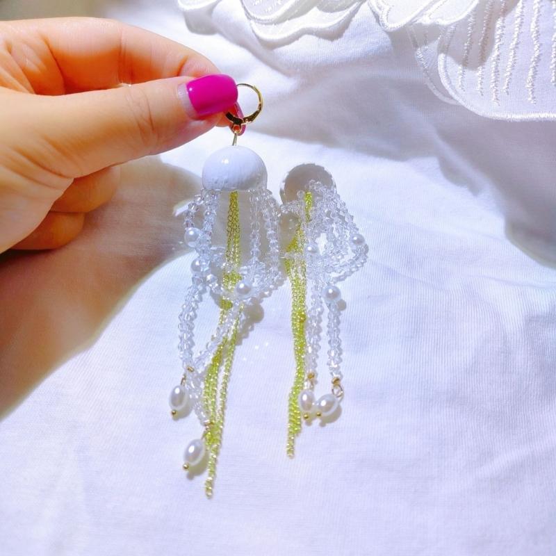 Stylish Acrylic Jellyfish Drop Earrings Chic Ear Dangles Jellyfish Pendant Earrings Charm Earrings Dangle Earrings