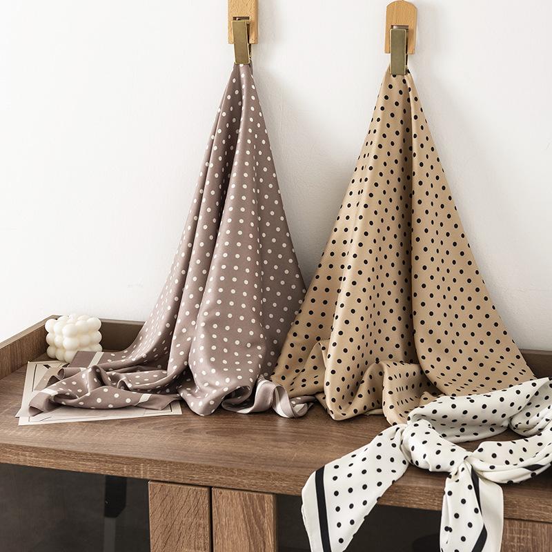 2024 Vår og Høst Tynt Fransk Beige Prikkete Skjerf Dames Firkantskjerf Sjal Ytre Dekorasjon Allsidig Skjerf