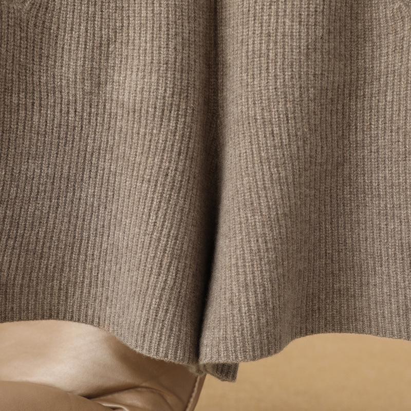 Dámské vlněné pletené šortky s vysokým pasem – Podzim/Zima 2023, Jednobarevné, Zesílené, Štíhlé tříčtvrteční délky