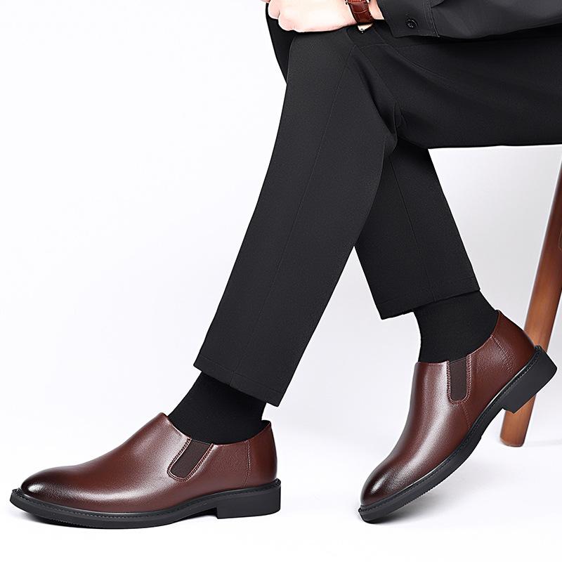 Foreign Trade 2024 New Business Men's Shoes One Pedal Casual Leather Shoes Sleeve British Style Pointed Chelsea Loafers