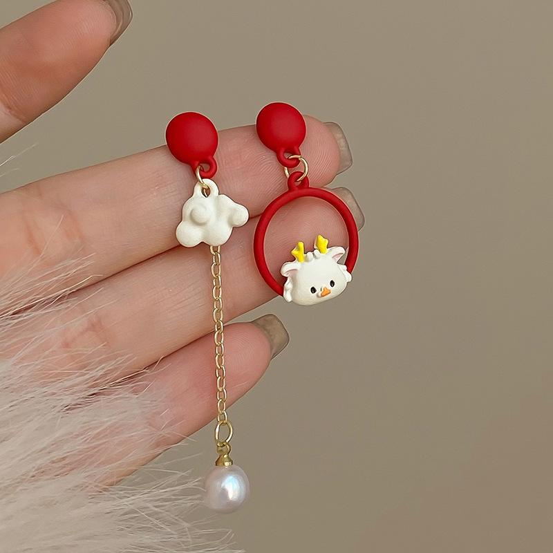 Red Love New Year's Earrings Women's Simple Festive Earrings Versatile Fashion Earrings