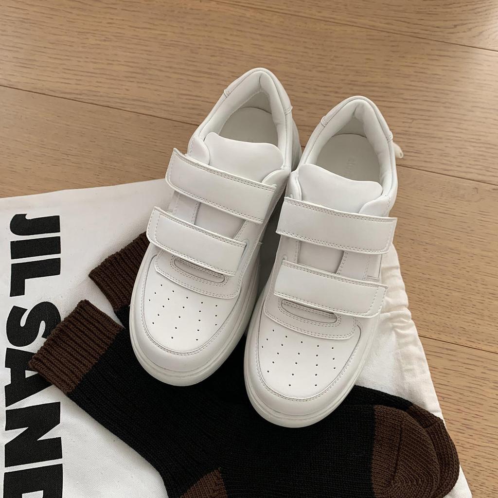 Small Round Head Thick Sole Velcro Little White Shoes Women's 2025 Spring and Autumn New Silver Soft Sole Casual Sports Shoes