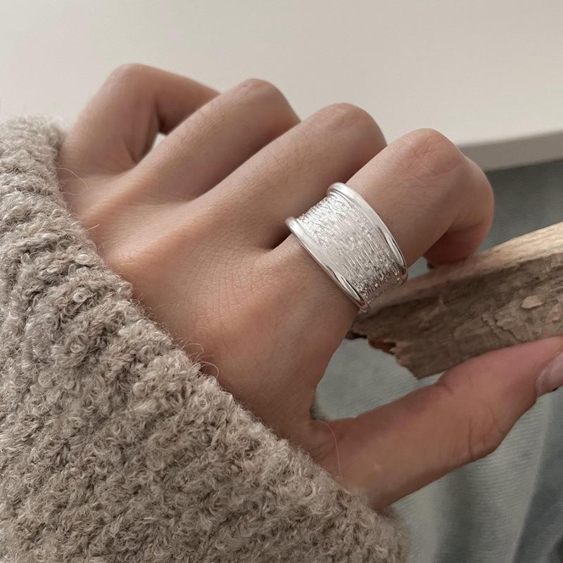 Adjustable Geometric Twist Texture Ring - Trendy Women s Wide Band for Index Finger Adjustable Open Size