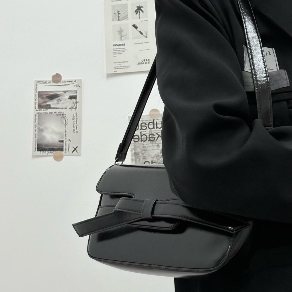 2024 New Bowknot Girl Baguette Bag Fashion Handbag Niche Simple Underarm Shoulder Bag Versatile Crossbody Bag