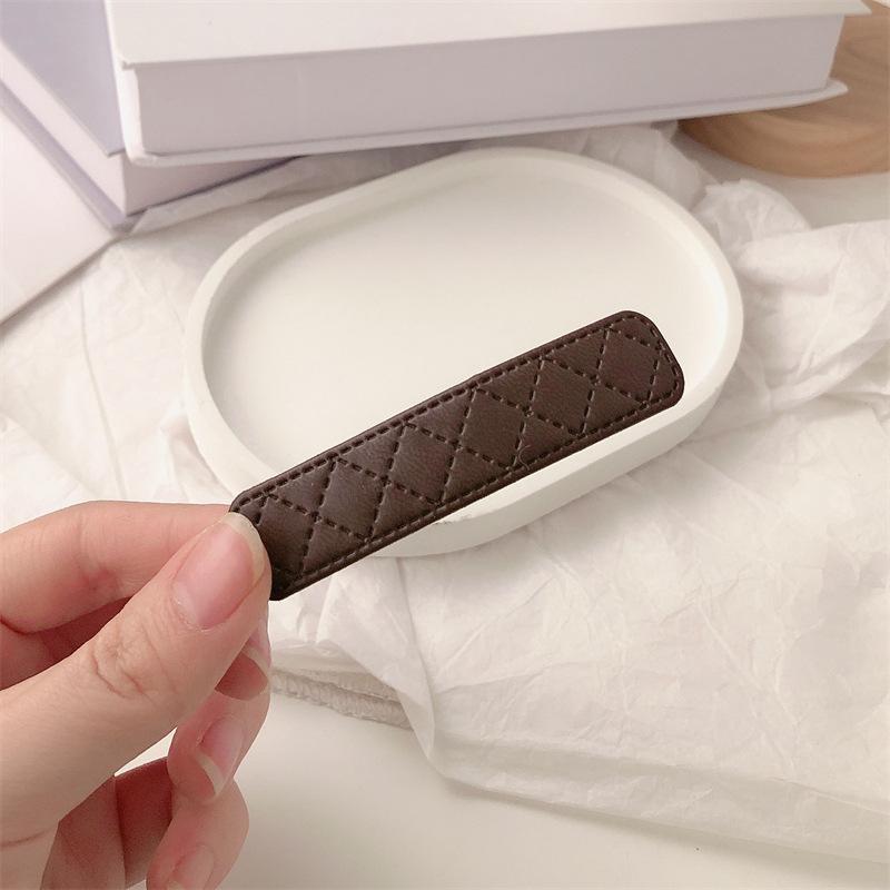 2PCS Leather BB Hair Clips Tweed Pattern, Elegant Versatile Hair Clips for Women Bangs Styling