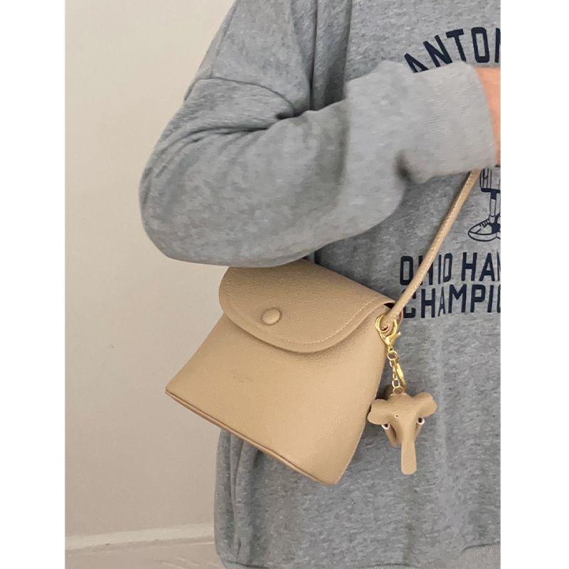 

Women s Bag Niche Style Retro Fall and Winter Super Hot Crossbody Bag Milk tea color