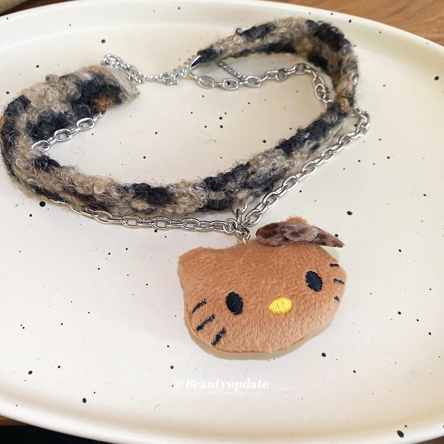 Autumn-Winter Double-Layer Flocked Kitten Pendant Choker: Cute Cartoon High-End Necklace for Women