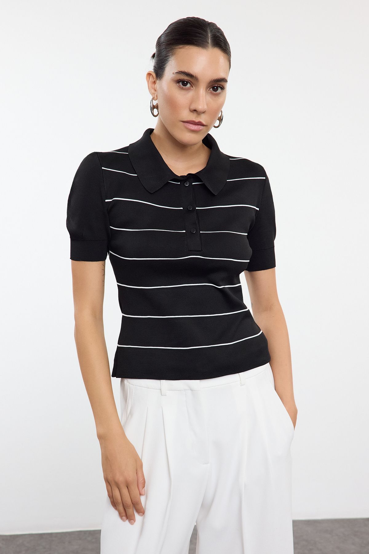 

Women s Fashion Stylish Sweater Black Polo Neck Striped Knitwear Sweater S