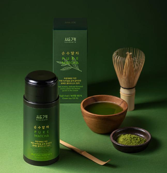 Premium Pure Matcha Powder for Smooth & Rich Green Tea