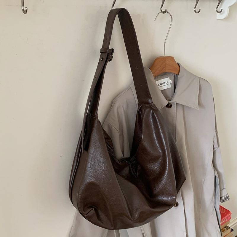 Capacity black, bag women's oblique premium soft leather new shoulder casual dumplings tote retro bag large capacity