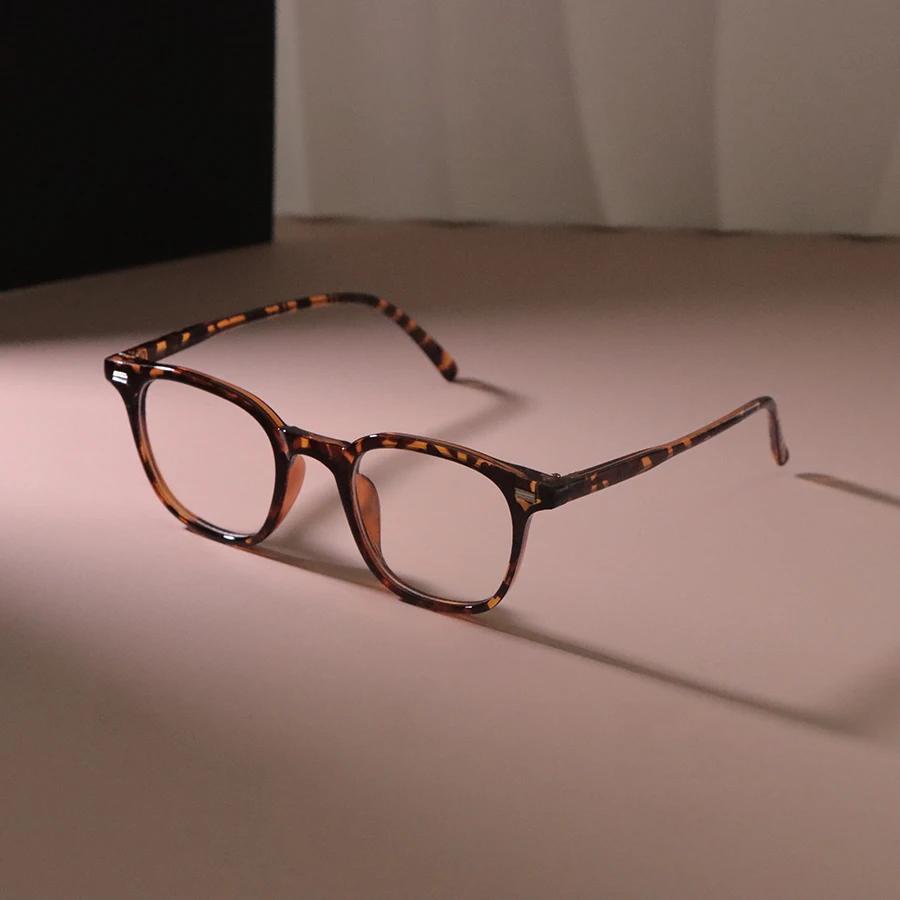 

Stylish Retro Casual Transparent Lens Square Glasses Men Women Elegant Eyeglasses Frame Male Clear Lens