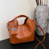 Miękka skórzana torba dla kobiet  duża pojemność  nowa  wysokiej klasy i niszowa  na jedno ramię  torba crossbody