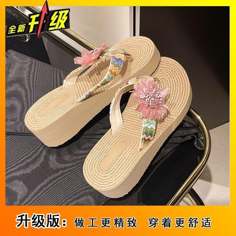 Holiday flower slippers women's 2025 summer new outer wear versatile comfortable lightweight height increase fashionable flip-flops women