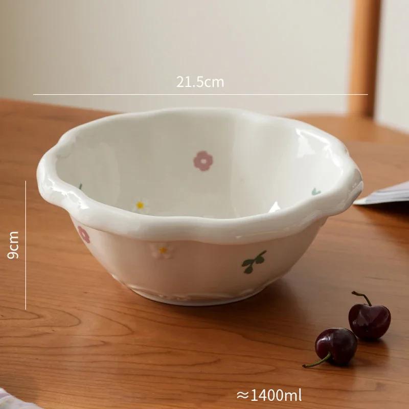 Light Luxury Relief Ceramic Plate Sweet Lovely Dessert Salad Plate Delicious Dishes Dining Plates Exquisite Tableware Rice Bowls